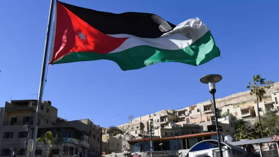 أعلنت الحكومة الأردنية حظرَ جماعة الإخوان المسلمين واعتبارها “جمعية غير مشروعة”