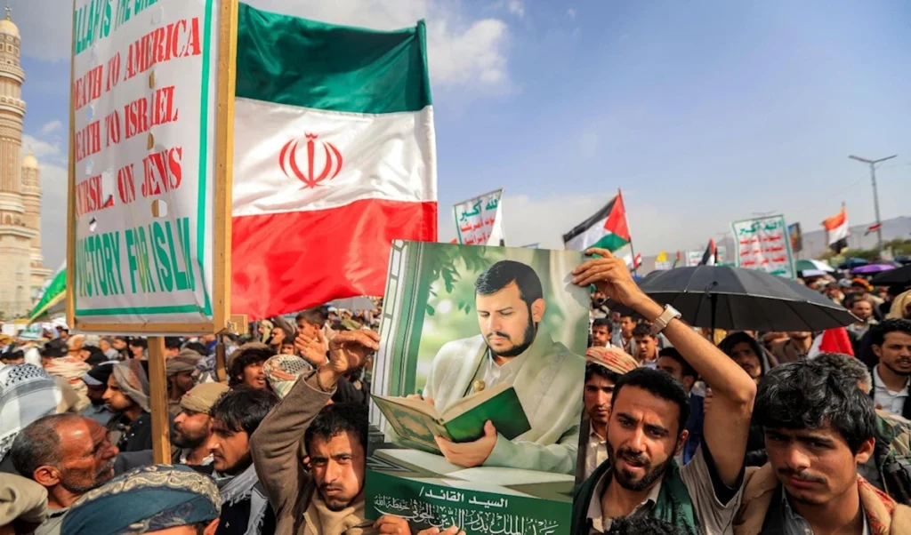 الحوثي: إسقاط النظام الإيراني عصي على التنفيذ