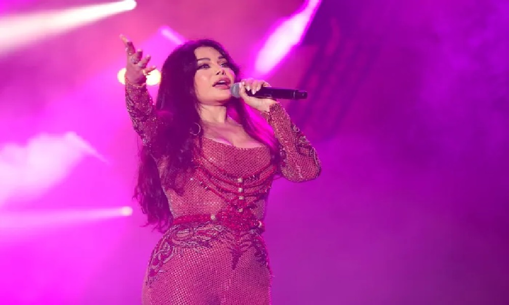 هيفاء وهبي تشعل مسرح “فوروم دي بيروت” بحفل كامل